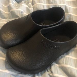 Euc Birkenstock professional clogs 39 black